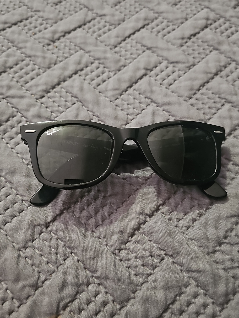 Ray-Ban Classic Matte Black Sunglasses for Men